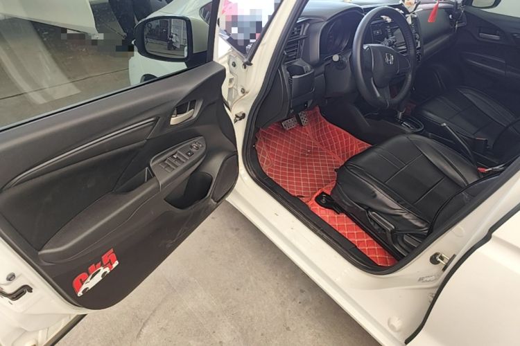 Used Honda Fit 2018 1.5L CVT Comfort Version Driver Seat