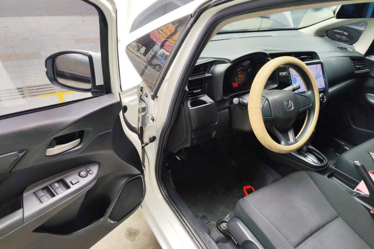 Used Honda Fit 2018 1.5L CVT Comfort Version Driver Seat