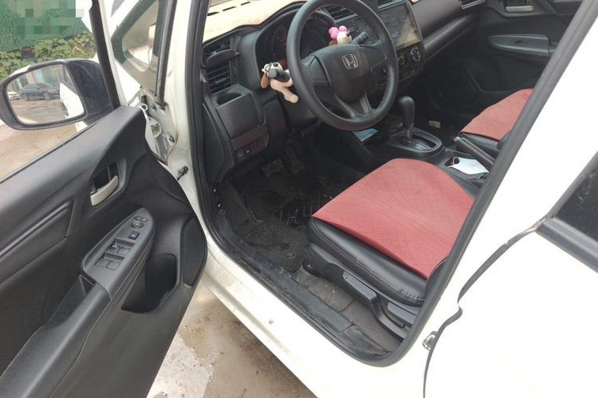 Used Honda Fit 2018 1.5L CVT Comfort Sunroof Version Driver Seat