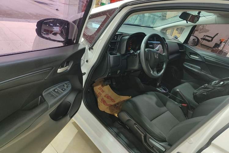 Used Honda Fit 2018 1.5L CVT Comfort Version Driver Seat