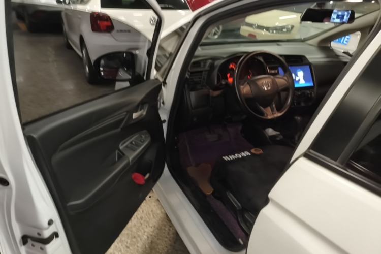 Used Honda Fit 2018 1.5L CVT Comfort Sunroof Version Driver Seat