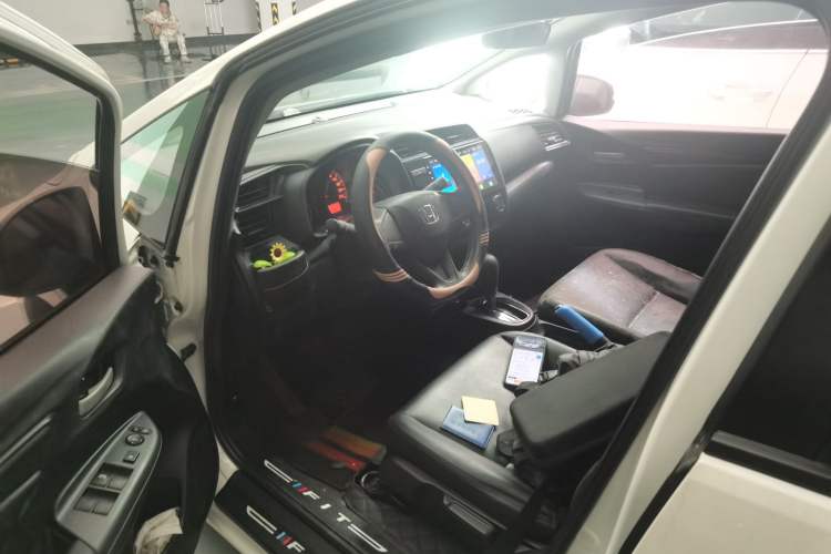 Used Honda Fit 2018 1.5L CVT Comfort Version Driver Seat