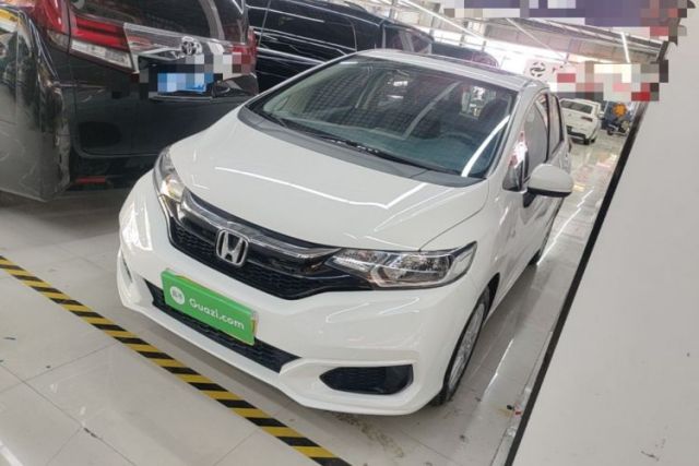 Ojetý Honda Fit 2018 1.5L CVT Comfort Sunroof Version