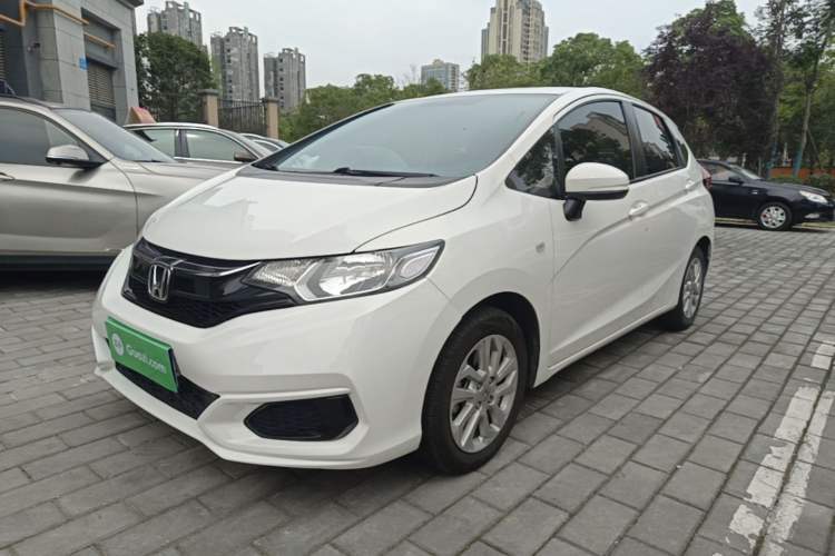 Used Honda Fit 2018 1.5L CVT Comfort Version Guazi used car, China used car export, Used car for sale, Used  cars, Cheapest cars for sale