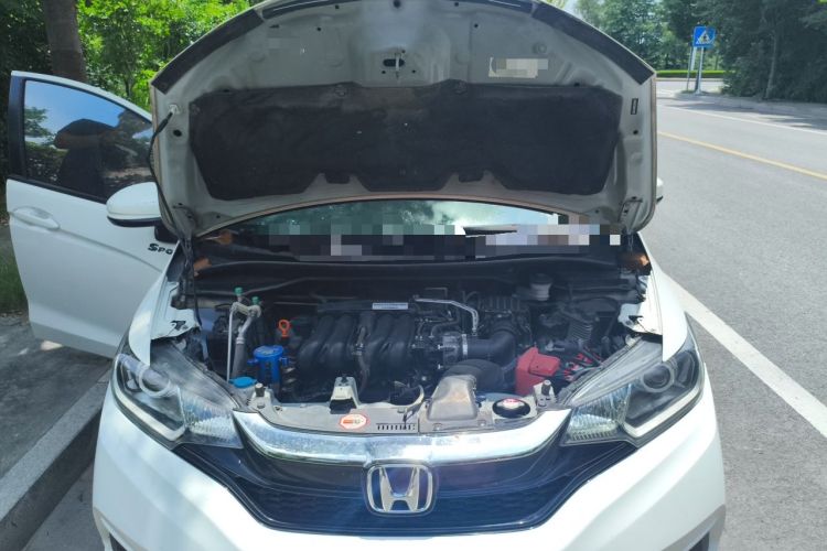 Used Honda Fit 2018 1.5L Manual Comfort Version Engine Bay