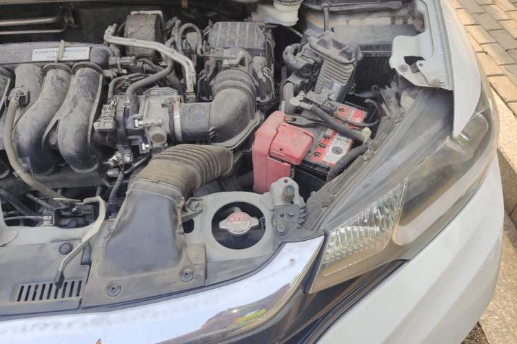 Used Honda Fit 2018 1.5L CVT Comfort Sunroof Version Engine Bay Left