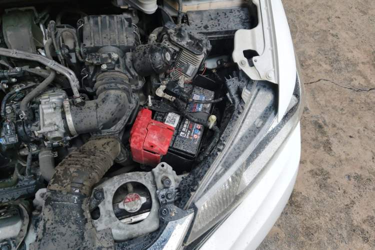 Used Honda Fit 2018 1.5L CVT Comfort Version Engine Bay Left