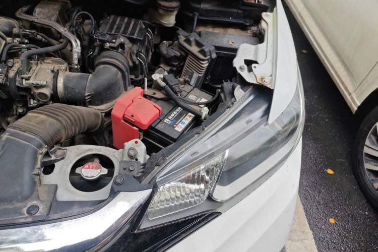 Used Honda Fit 2018 1.5L CVT Comfort Sunroof Version Engine Bay Left