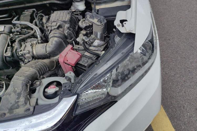 Used Honda Fit 2018 1.5L Manual Comfort Version Engine Bay Left