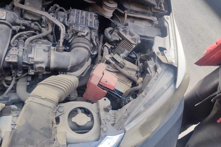 Used Honda Fit 2018 1.5L Manual Comfort Version Engine Bay Left