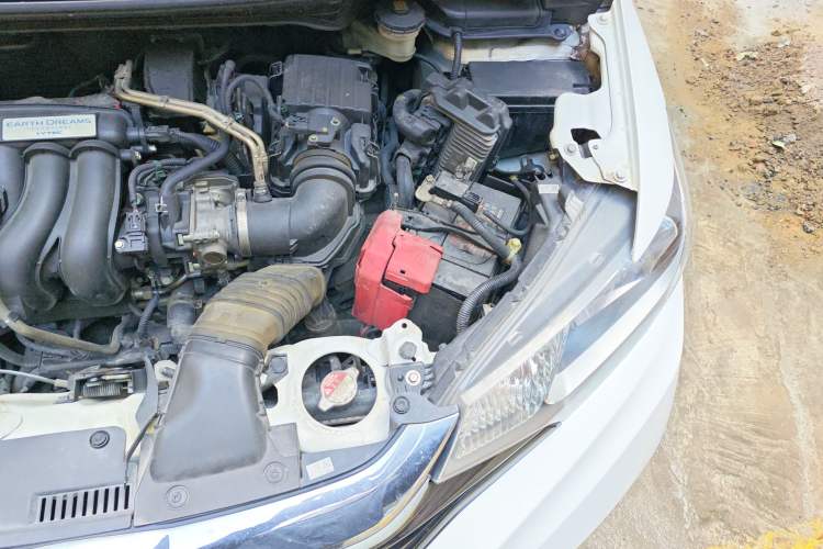 Used Honda Fit 2018 1.5L Manual Comfort Version Engine Bay Left