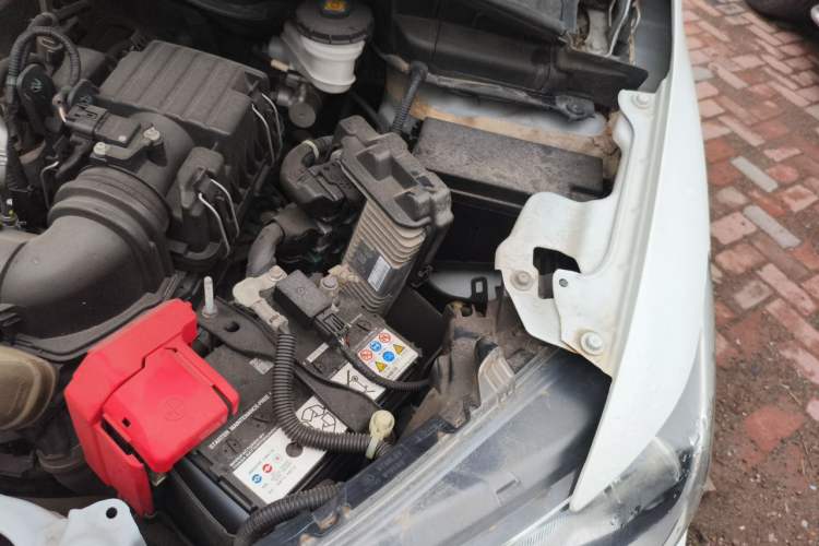 Used Honda Fit 2018 1.5L CVT Trendy Sports Edition Engine Bay Left