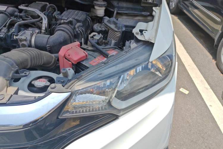 Used Honda Fit 2018 1.5L CVT Comfort Version Engine Bay Left