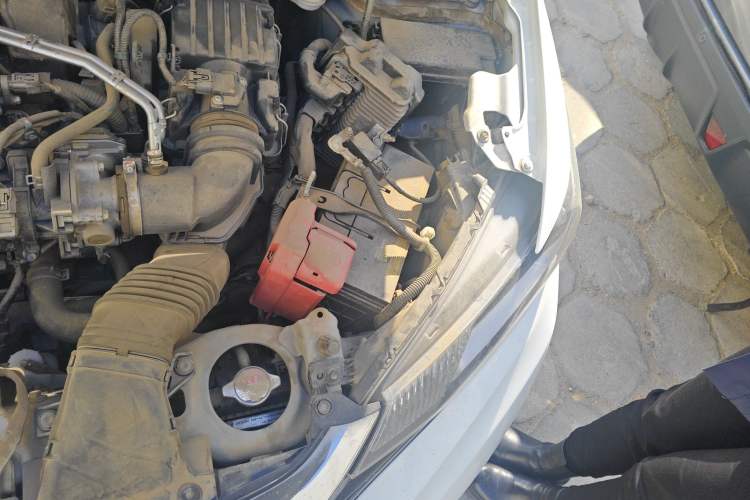 Used Honda Fit 2018 1.5L CVT Comfort Sunroof Version Engine Bay Left