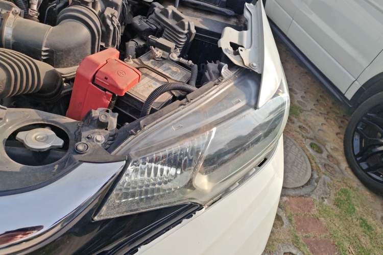 Used Honda Fit 2018 1.5L CVT Comfort Version Engine Bay Left