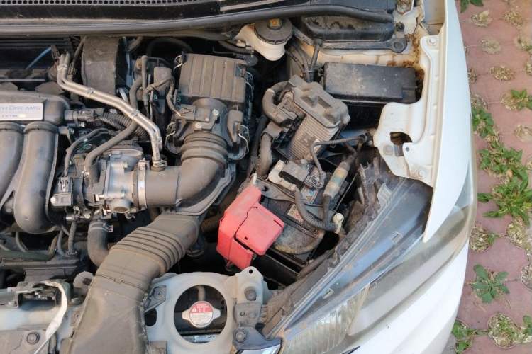 Used Honda Fit 2018 1.5L Manual Comfort Version Engine Bay Left