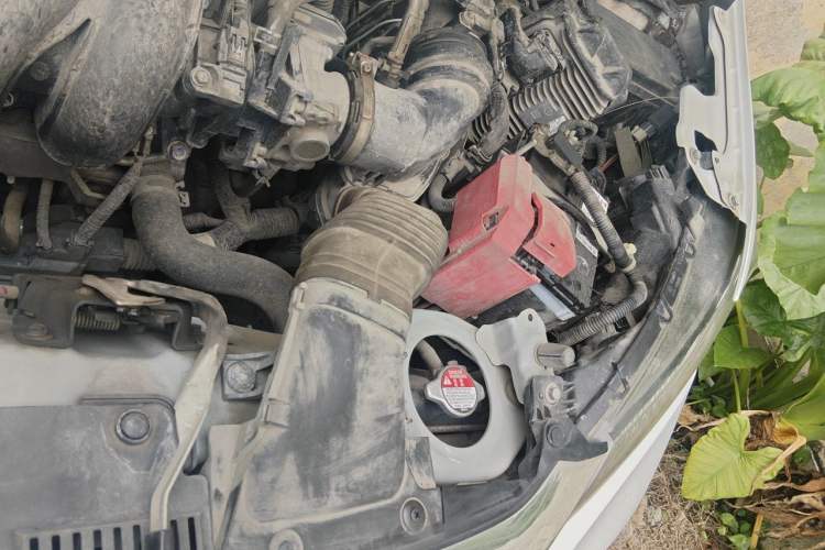 Used Honda Fit 2018 1.5L Manual Comfort Version Engine Bay Left