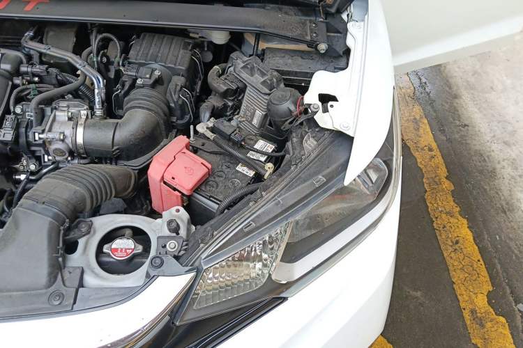 Used Honda Fit 2018 1.5L CVT Comfort Version Engine Bay Left