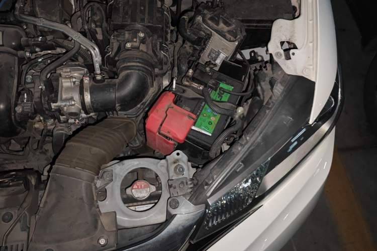 Used Honda Fit 2018 1.5L CVT Comfort Sunroof Version Engine Bay Left