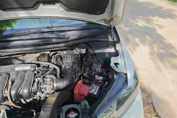 Used Honda Fit 2018 1.5L CVT Comfort Sunroof Version Engine Bay Left