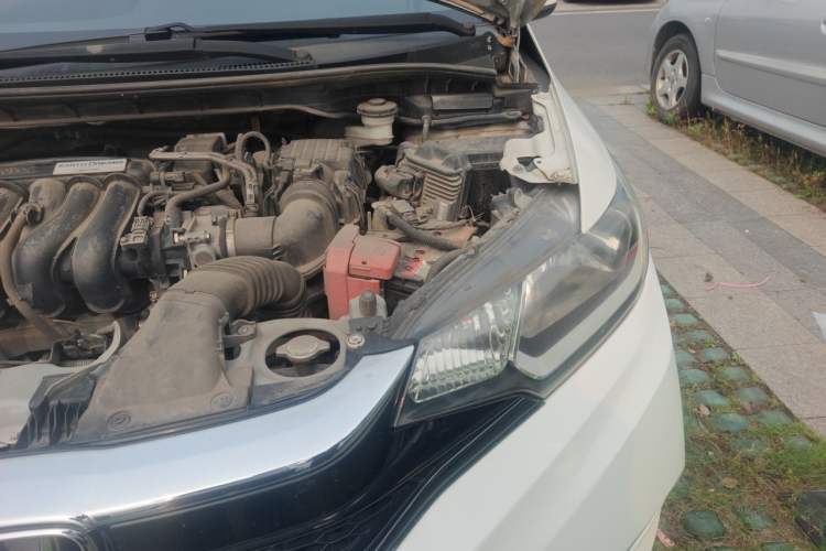 Used Honda Fit 2018 1.5L CVT Comfort Version Engine Bay Left
