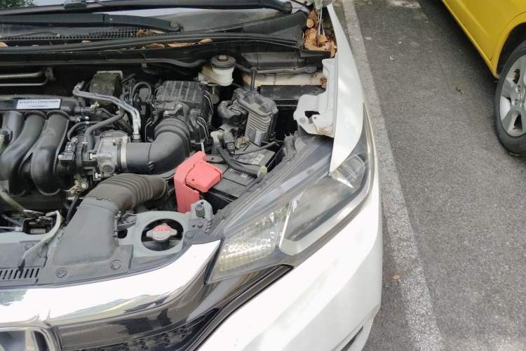 Used Honda Fit 2018 1.5L CVT Comfort Sunroof Version Engine Bay Left