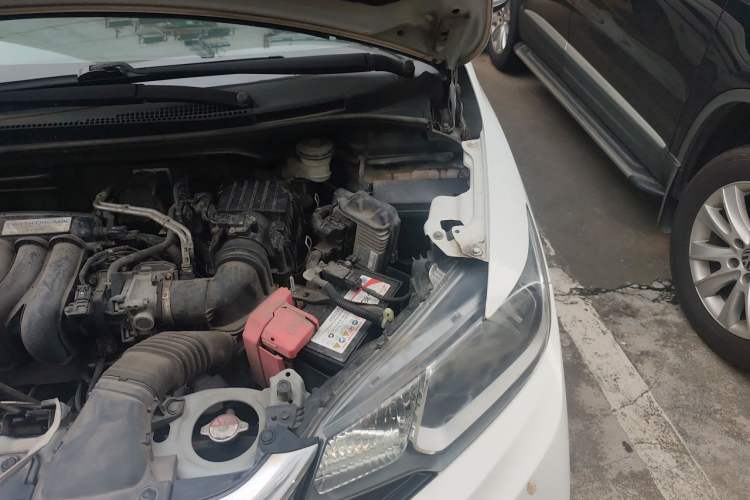 Used Honda Fit 2018 1.5L CVT Comfort Version Engine Bay Left