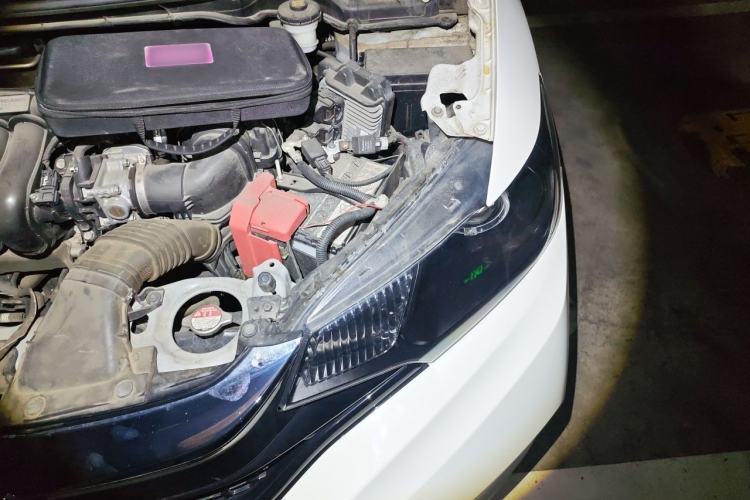 Used Honda Fit 2018 1.5L CVT Comfort Version Engine Bay Left