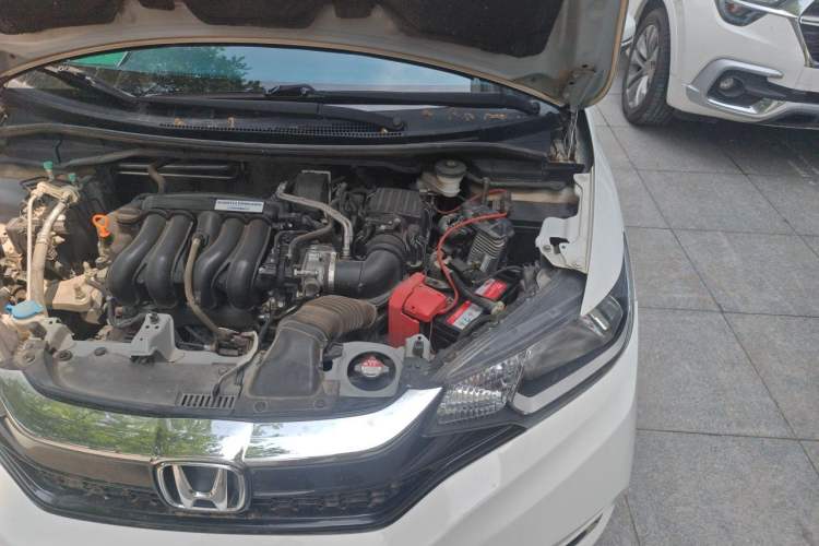Used Honda Fit 2018 1.5L CVT Comfort Version Engine Bay Left