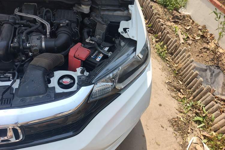 Used Honda Fit 2018 1.5L CVT Comfort Version Engine Bay Left