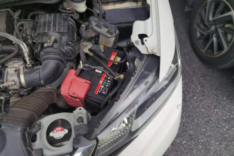 Used Honda Fit 2018 1.5L Manual Comfort Version Engine Bay Left