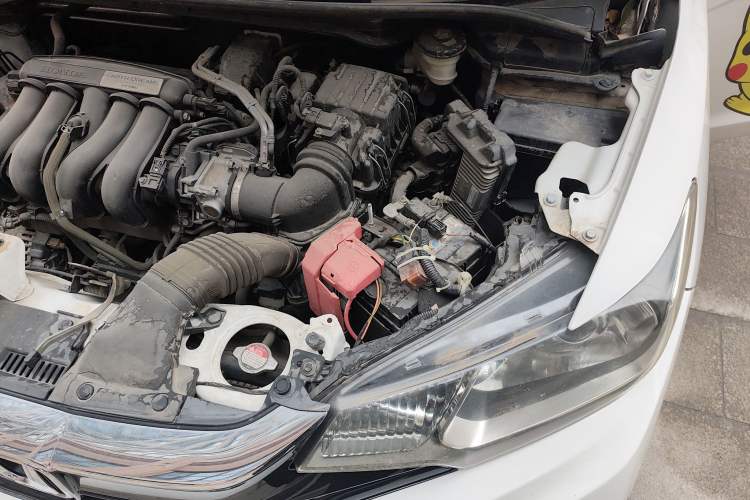 Used Honda Fit 2018 1.5L CVT Comfort Sunroof Version Engine Bay Left