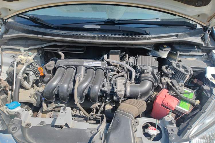 Used Honda Fit 2018 1.5L CVT Comfort Sunroof Version Engine Bay