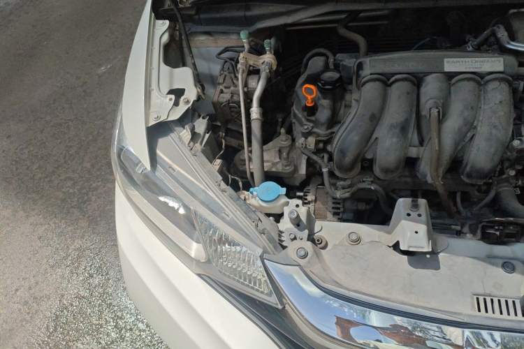 Used Honda Fit 2018 1.5L CVT Comfort Version Engine Bay Right