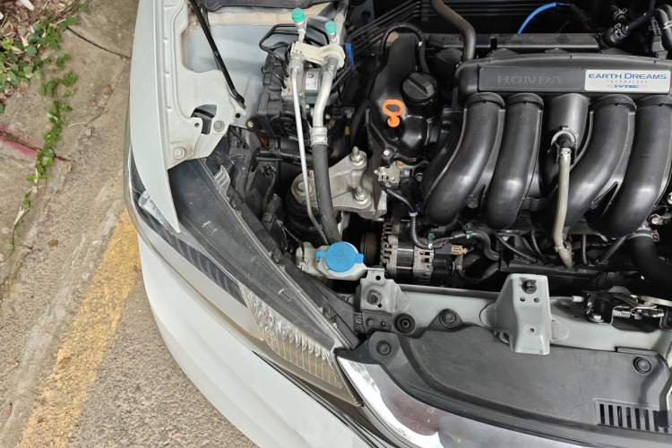 Used Honda Fit 2018 1.5L CVT Comfort Sunroof Version Engine Bay Right