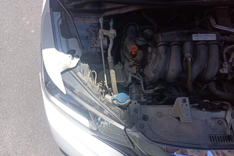 Used Honda Fit 2018 1.5L CVT Comfort Sunroof Version Engine Bay Right
