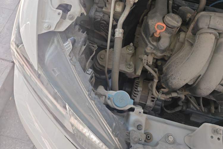 Used Honda Fit 2018 1.5L CVT Comfort Sunroof Version Engine Bay Right