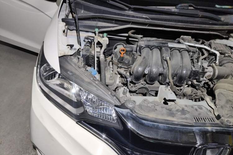 Used Honda Fit 2018 1.5L CVT Comfort Version Engine Bay Right