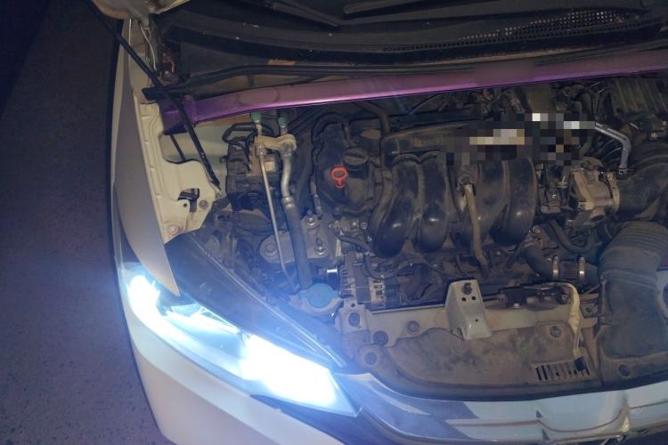 Used Honda Fit 2018 1.5L Manual Comfort Version Engine Bay Right
