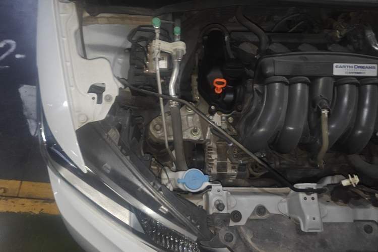 Used Honda Fit 2018 1.5L CVT Comfort Sunroof Version Engine Bay Right