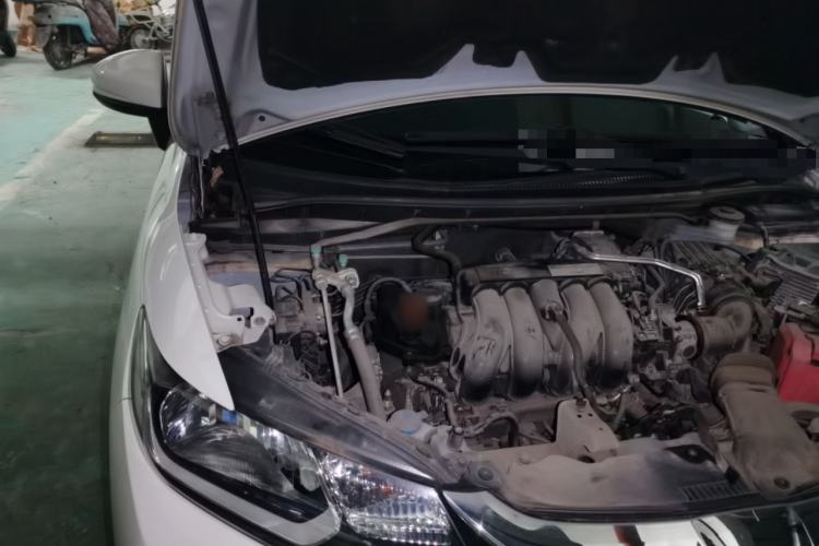 Used Honda Fit 2018 1.5L CVT Comfort Version Engine Bay Right