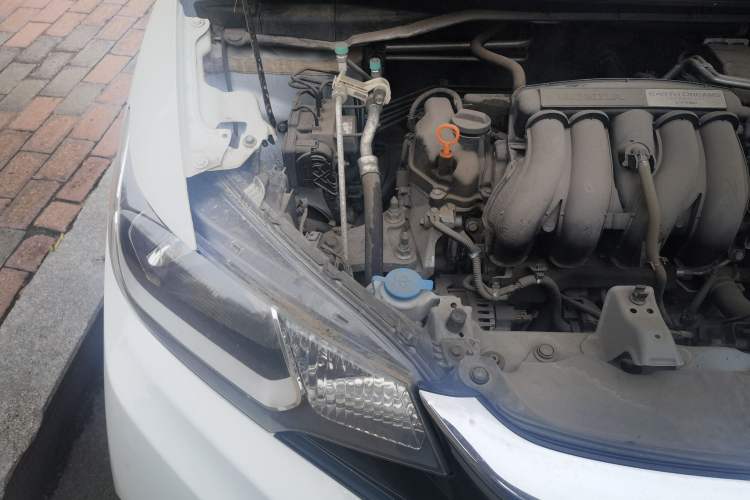 Used Honda Fit 2018 1.5L CVT Comfort Version Engine Bay Right