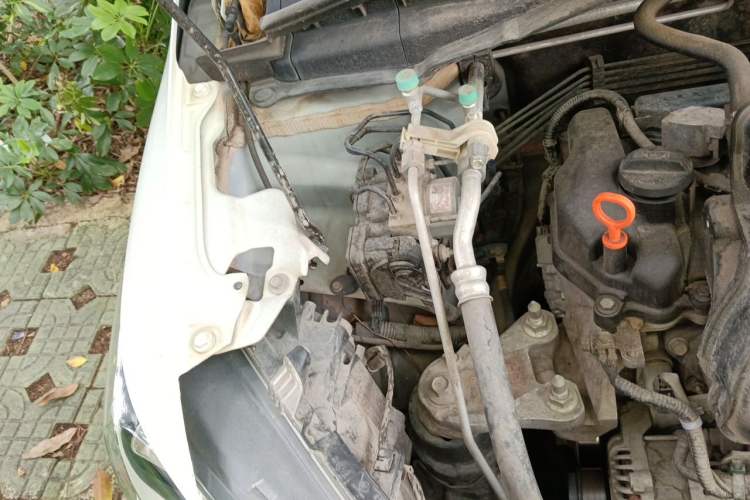 Used Honda Fit 2018 1.5L CVT Comfort Sunroof Version Engine Bay Right