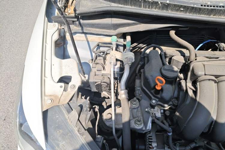 Used Honda Fit 2018 1.5L CVT Comfort Version Engine Bay Right