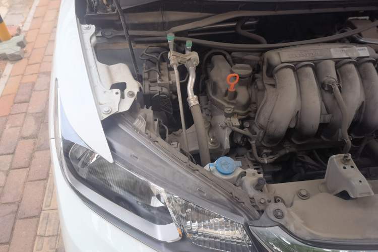 Used Honda Fit 2018 1.5L CVT Comfort Version Engine Bay Right