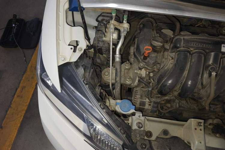 Used Honda Fit 2018 1.5L CVT Comfort Version Engine Bay Right