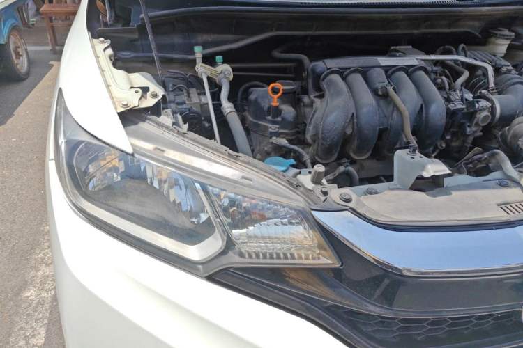 Used Honda Fit 2018 1.5L CVT Comfort Version Engine Bay Right