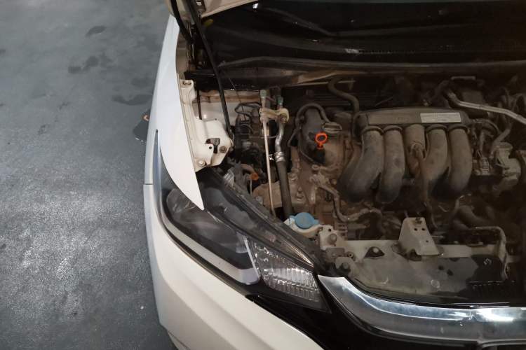 Used Honda Fit 2018 1.5L CVT Comfort Version Engine Bay Right