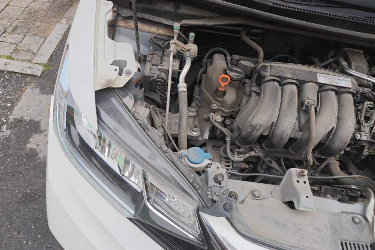 Used Honda Fit 2018 1.5L CVT Comfort Version Engine Bay Right