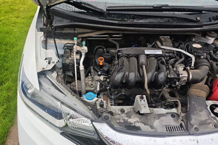 Used Honda Fit 2018 1.5L CVT Comfort Sunroof Version Engine Bay Right